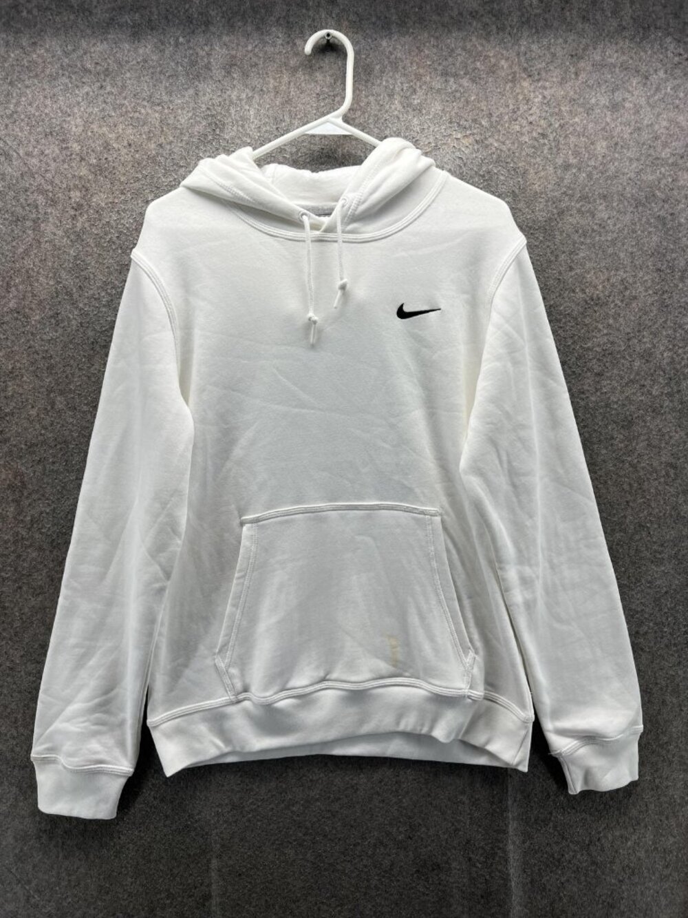 Nike Hoodie Mens Medium White Pullover Sweatshirt Sportswear Club Fleece Swoosh
